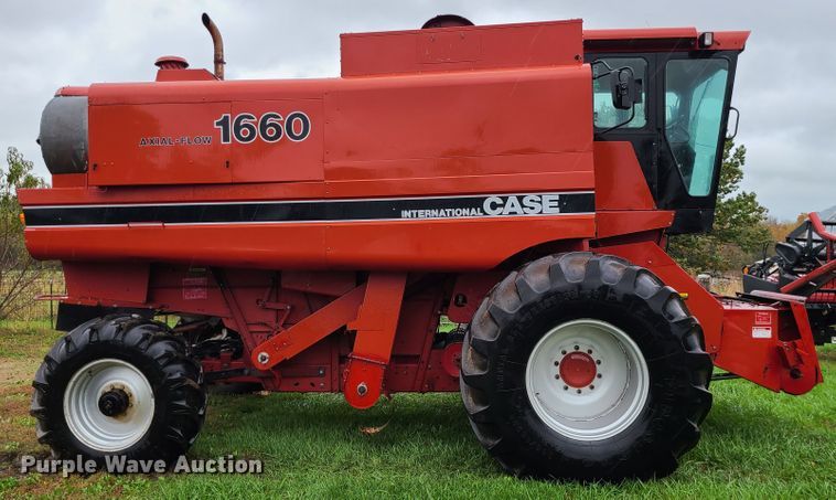 image for item GO9460 1987 Case IH 1660 Axial-Flow  RWA combine