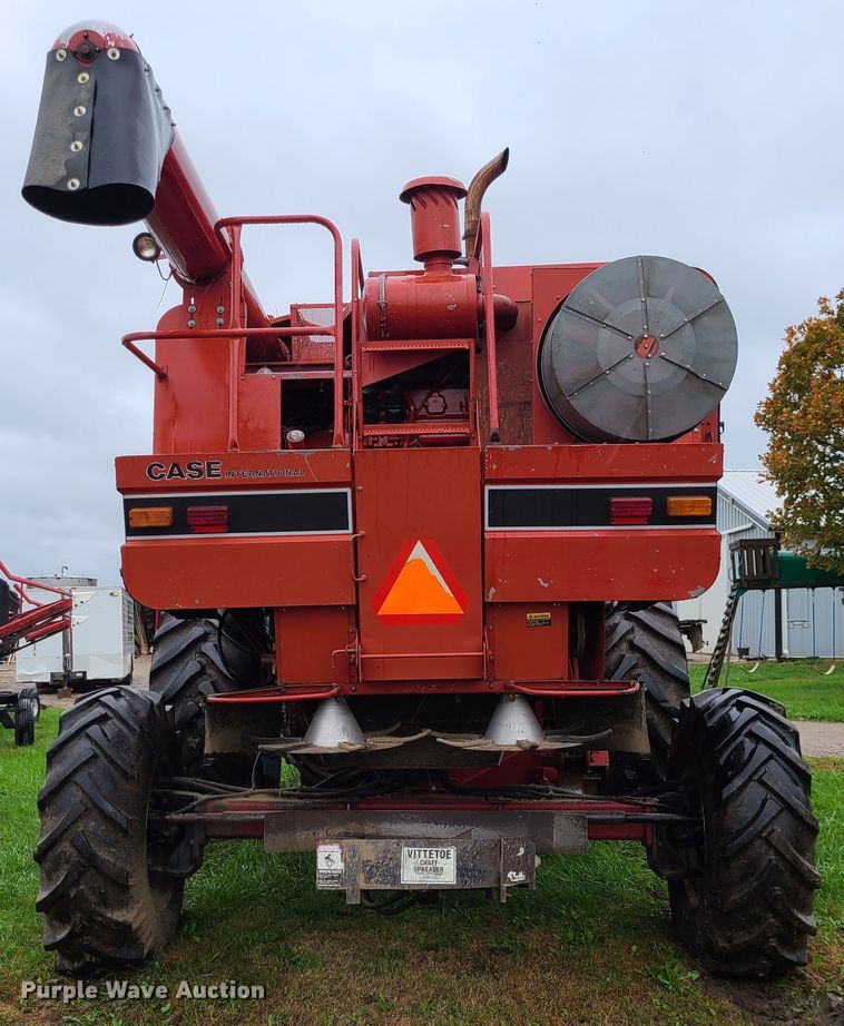 image for item GO9460 1987 Case IH 1660 Axial-Flow  RWA combine