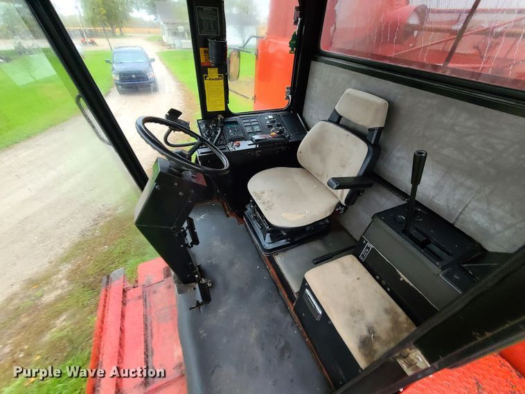 image for item GO9460 1987 Case IH 1660 Axial-Flow  RWA combine