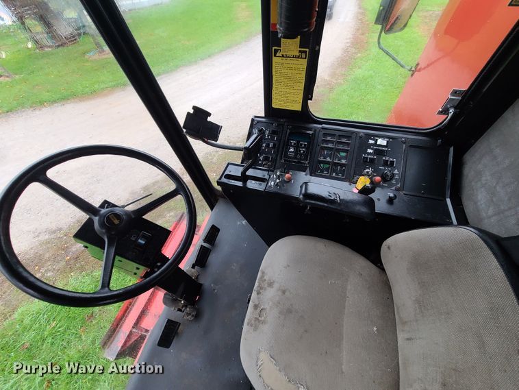 image for item GO9460 1987 Case IH 1660 Axial-Flow  RWA combine