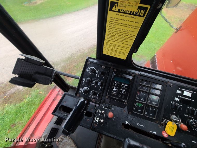 image for item GO9460 1987 Case IH 1660 Axial-Flow  RWA combine