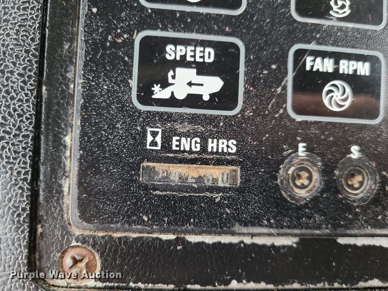 image for item GO9460 1987 Case IH 1660 Axial-Flow  RWA combine