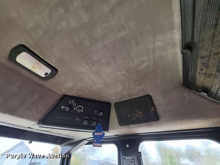 image for item GO9460 1987 Case IH 1660 Axial-Flow  RWA combine