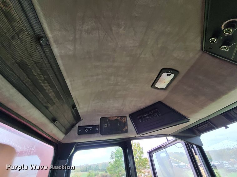 image for item GO9460 1987 Case IH 1660 Axial-Flow  RWA combine