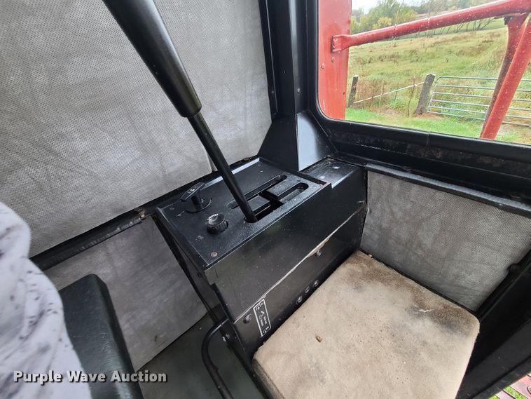 image for item GO9460 1987 Case IH 1660 Axial-Flow  RWA combine