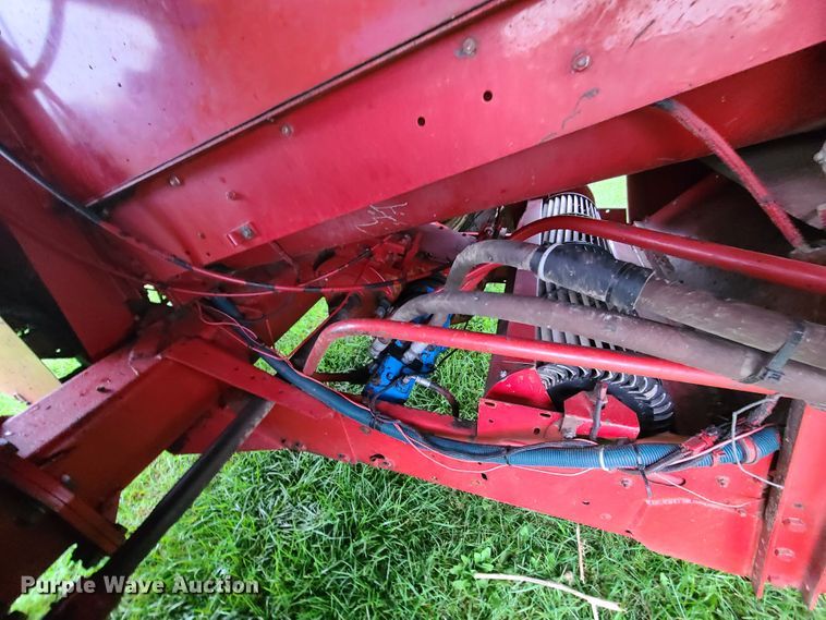 image for item GO9460 1987 Case IH 1660 Axial-Flow  RWA combine