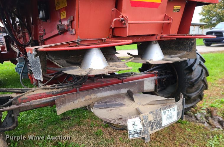 image for item GO9460 1987 Case IH 1660 Axial-Flow  RWA combine