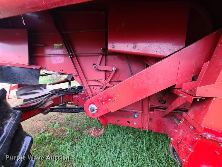 image for item GO9460 1987 Case IH 1660 Axial-Flow  RWA combine