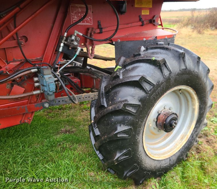 image for item GO9460 1987 Case IH 1660 Axial-Flow  RWA combine