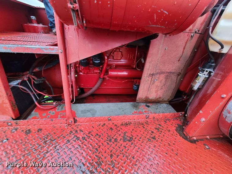 image for item GO9460 1987 Case IH 1660 Axial-Flow  RWA combine