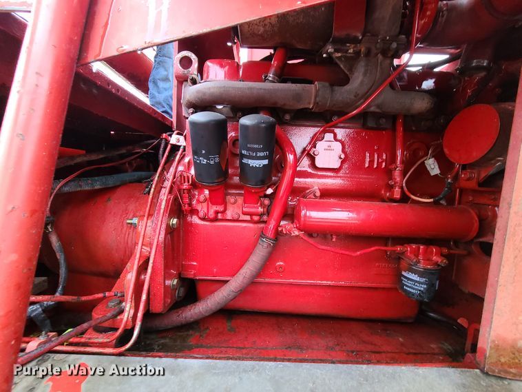 image for item GO9460 1987 Case IH 1660 Axial-Flow  RWA combine