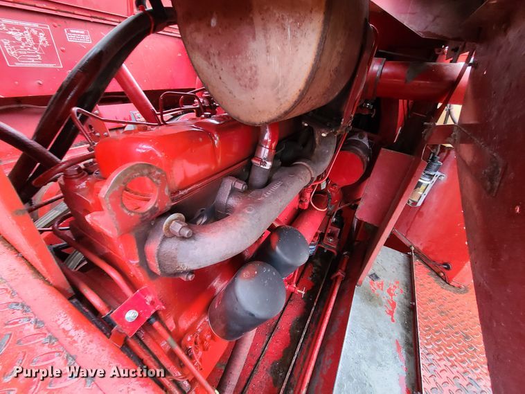 image for item GO9460 1987 Case IH 1660 Axial-Flow  RWA combine