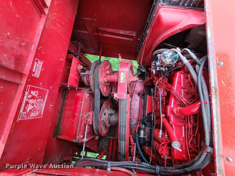 image for item GO9460 1987 Case IH 1660 Axial-Flow  RWA combine