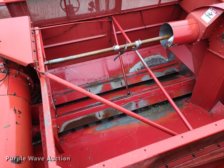image for item GO9460 1987 Case IH 1660 Axial-Flow  RWA combine