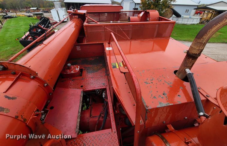 image for item GO9460 1987 Case IH 1660 Axial-Flow  RWA combine