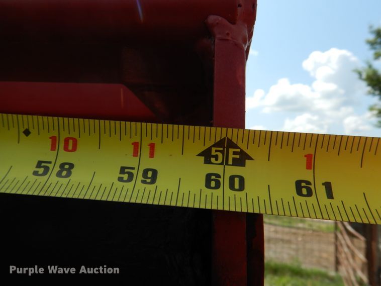 image for item HC9373 Titan West Cattle Care Chutes  livestock chute