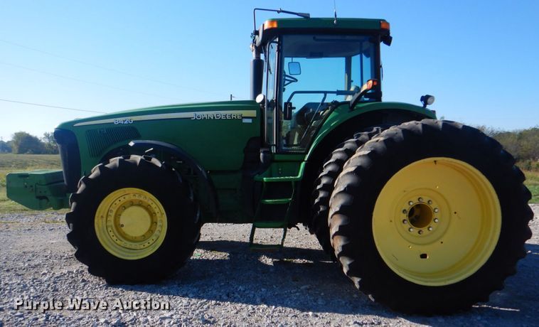 image for item HT9479 2004 John Deere 8420  MFWD tractor