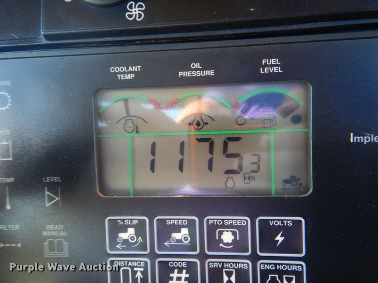 image for item HT9479 2004 John Deere 8420  MFWD tractor