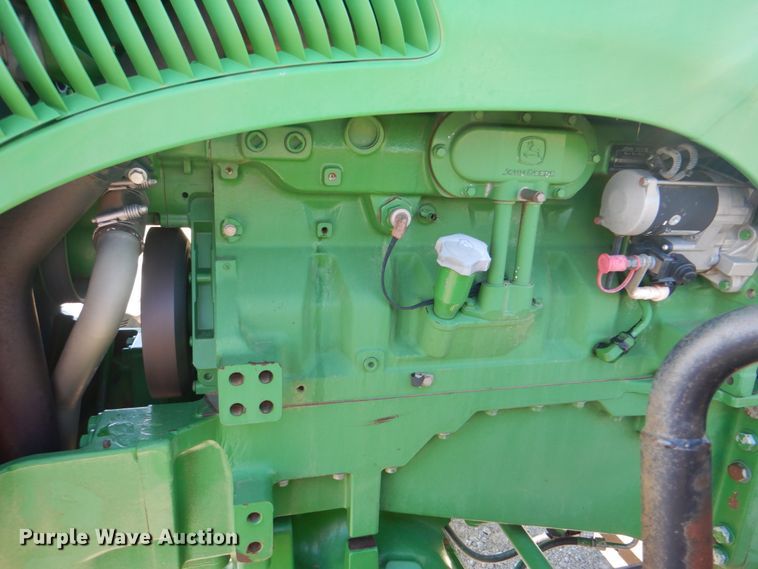 image for item HT9479 2004 John Deere 8420  MFWD tractor