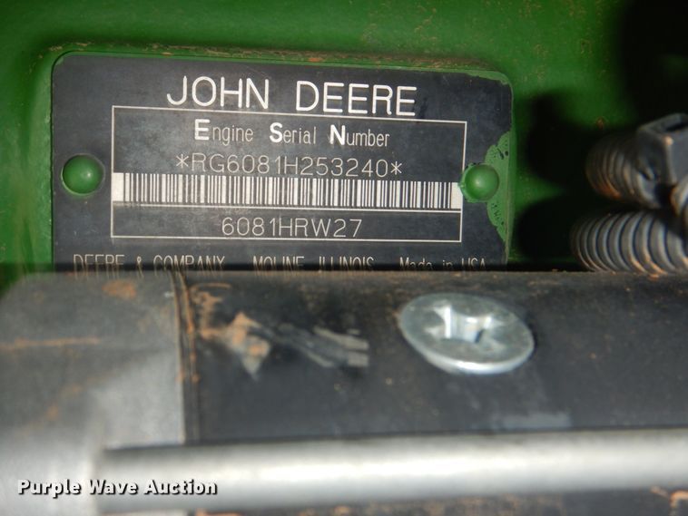 image for item HT9479 2004 John Deere 8420  MFWD tractor