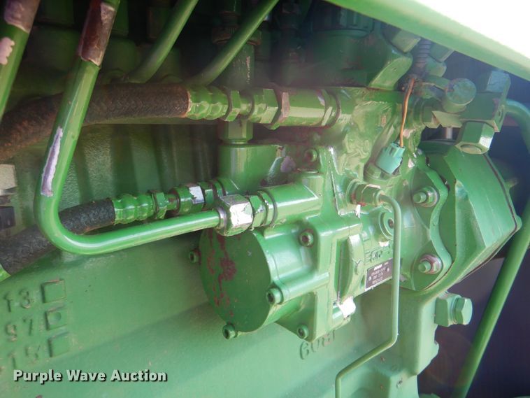 image for item HT9479 2004 John Deere 8420  MFWD tractor