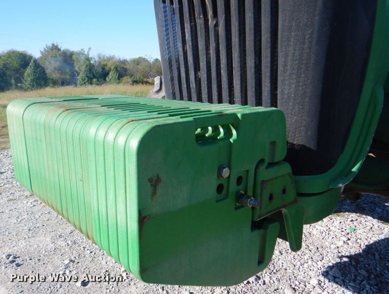 image for item HT9479 2004 John Deere 8420  MFWD tractor