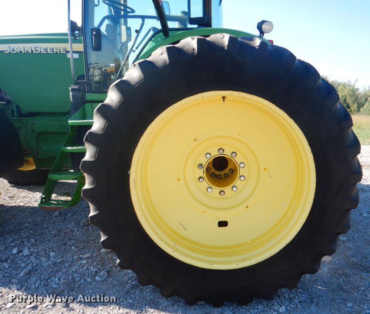 image for item HT9479 2004 John Deere 8420  MFWD tractor