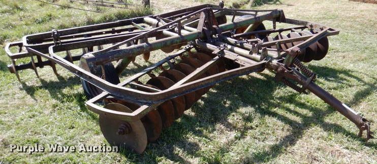 image for item IH9004 John Deere  tandem disk