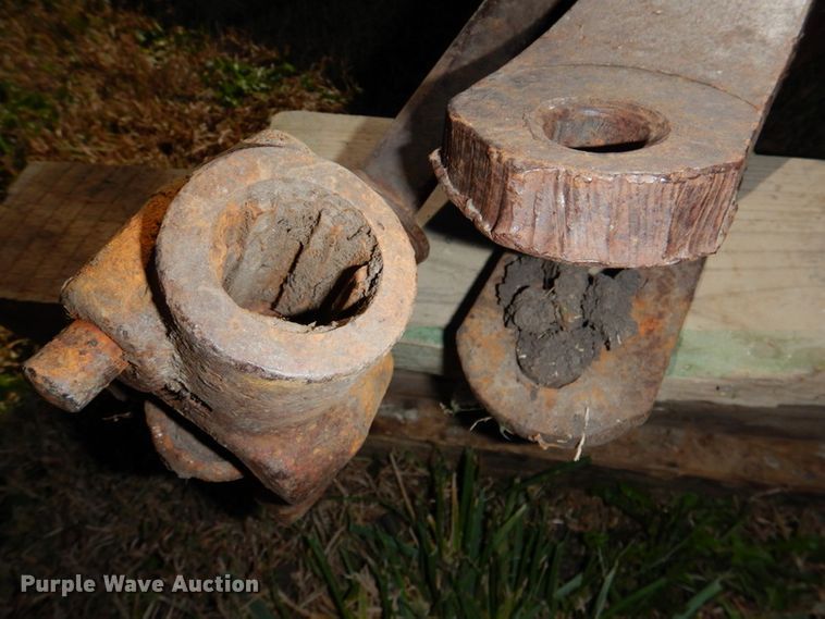 image for item IH9007 MB Twin Brute  rotary mower