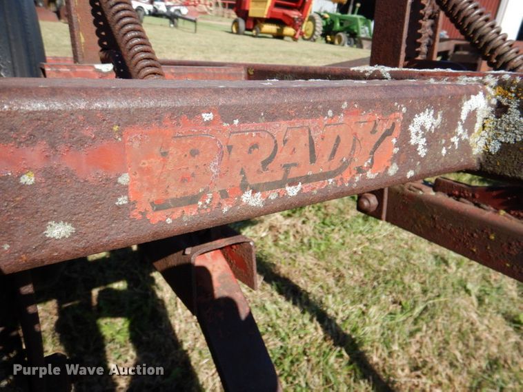 image for item IH9008 Brady  chisel