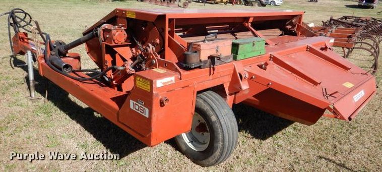 image for item IH9010 Hesston 1091  windrower
