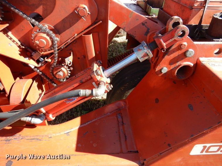 image for item IH9010 Hesston 1091  windrower