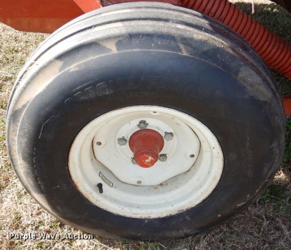 image for item IH9010 Hesston 1091  windrower