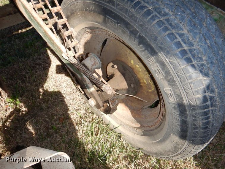 image for item IH9012 John Deere  planter