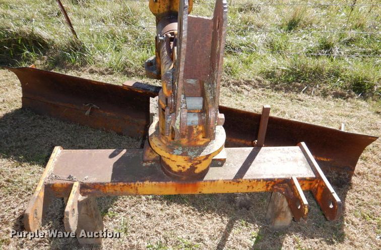 image for item IH9013 Three point attachments