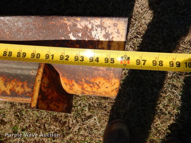 image for item IH9013 Three point attachments