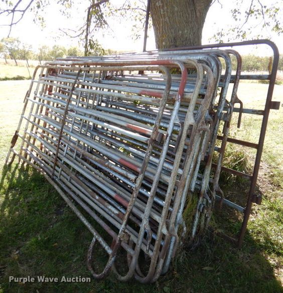 image for item IH9017 Livestock panels