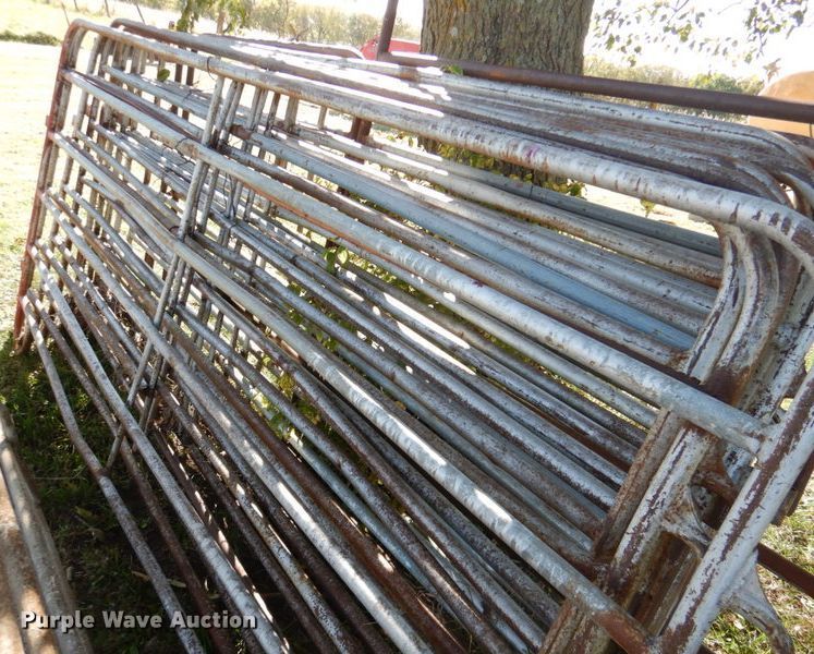 image for item IH9017 Livestock panels