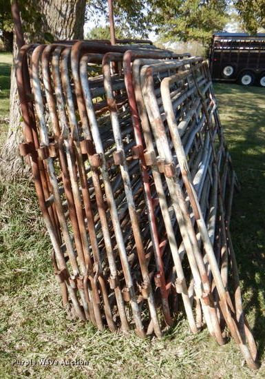 image for item IH9017 Livestock panels