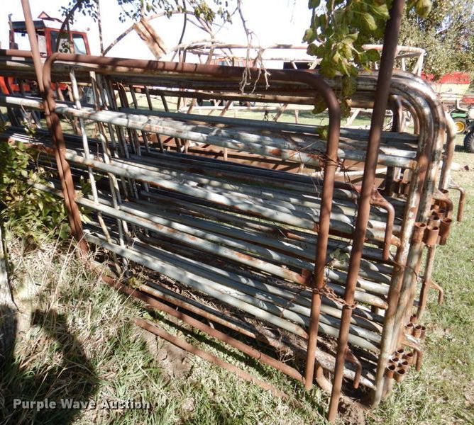 image for item IH9017 Livestock panels