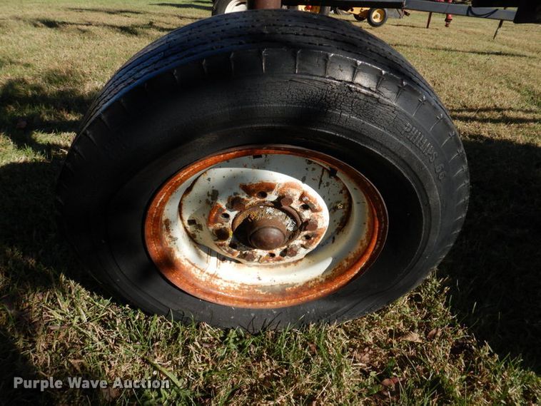 image for item IH9019 Oliver  five bottom plow
