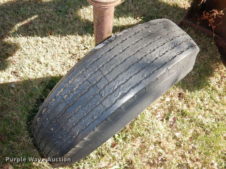 image for item IH9019 Oliver  five bottom plow