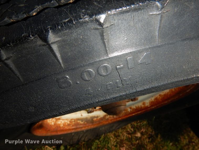 image for item IH9019 Oliver  five bottom plow