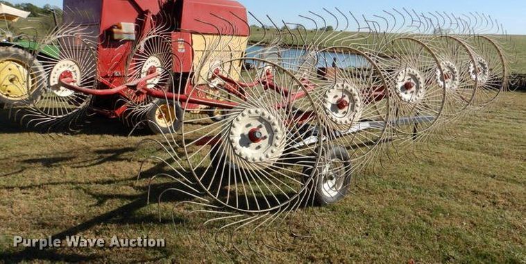 image for item IH9020 Ogden  hay rake