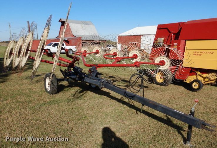 image for item IH9020 Ogden  hay rake