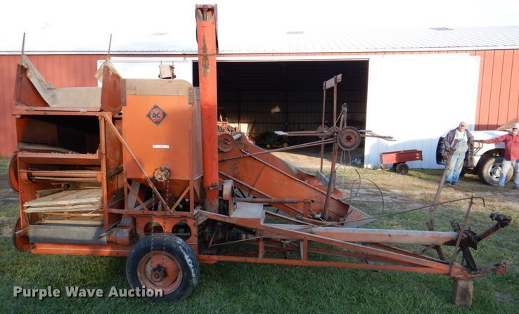 image for item IH9022 Allis Chalmers 60  combine