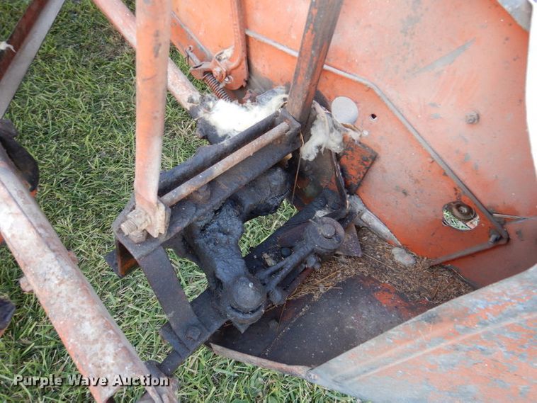 image for item IH9022 Allis Chalmers 60  combine