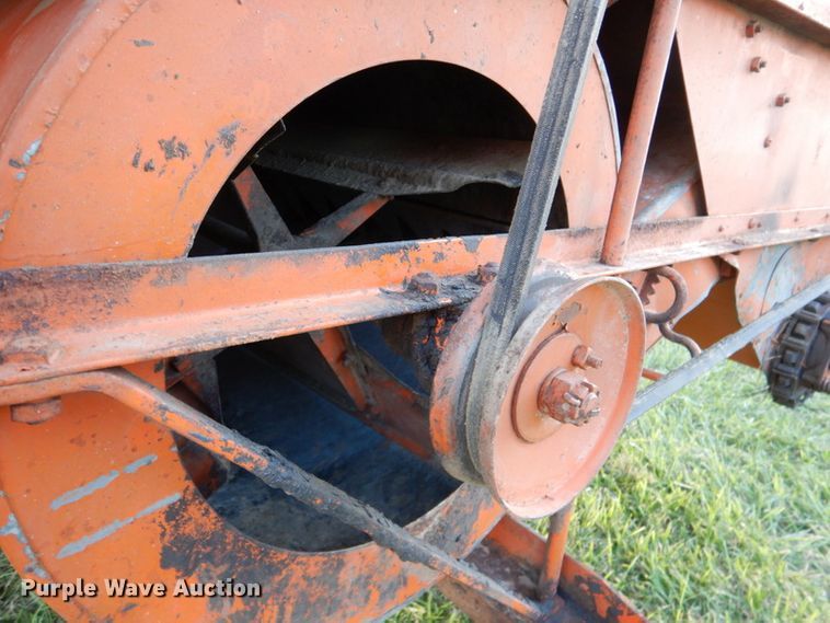 image for item IH9022 Allis Chalmers 60  combine