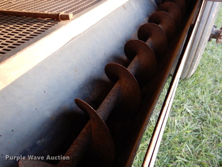 image for item IH9022 Allis Chalmers 60  combine