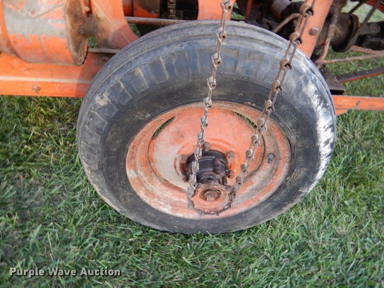 image for item IH9022 Allis Chalmers 60  combine